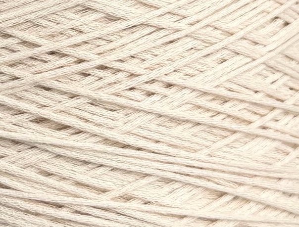 Biagioli Modesto Art. Gabbie 420m/100g – Bambus Maulbeerseide Garn col. Helles Elfenbein